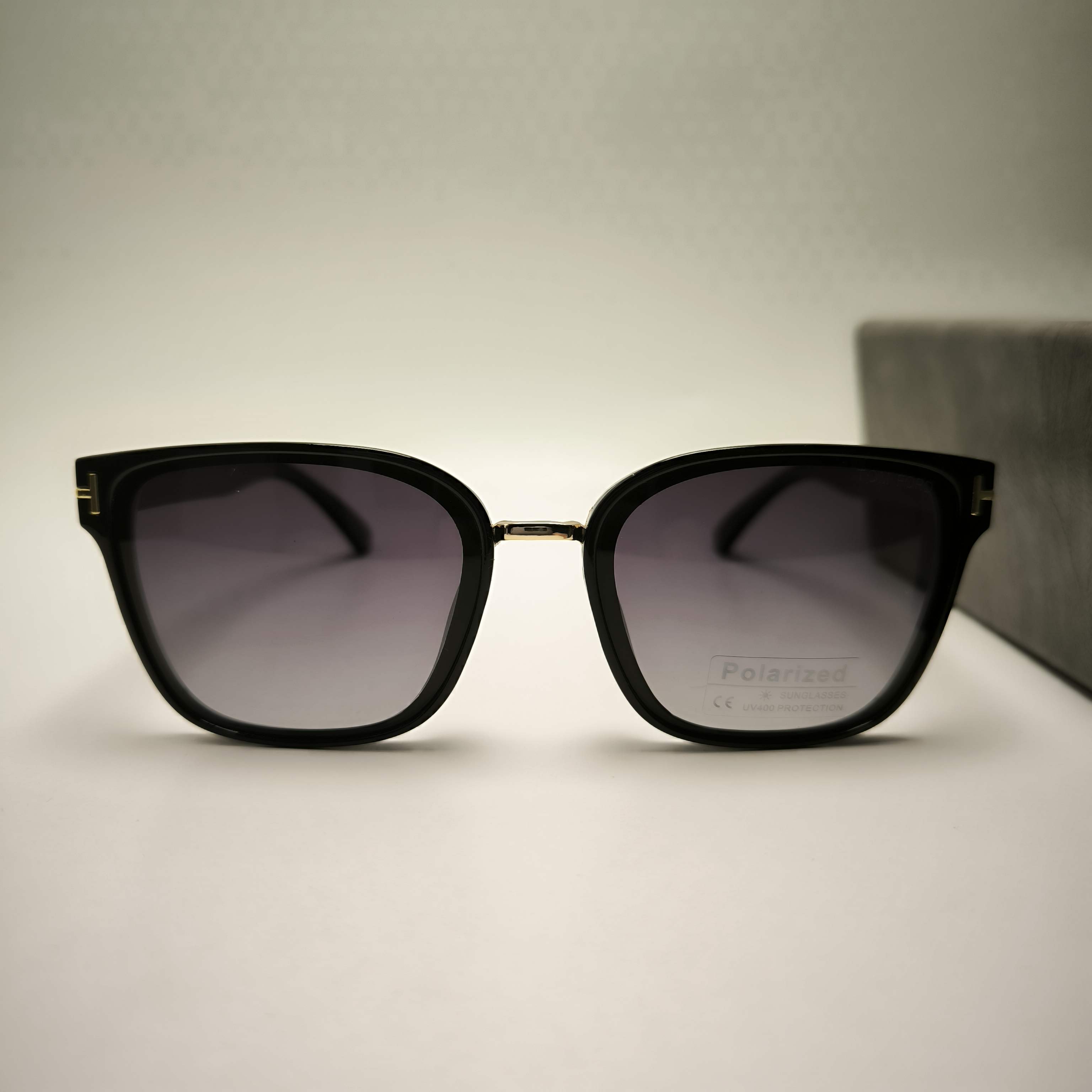 عینک آفتابی پلاریزه زنانه TOM FORD کد 88069