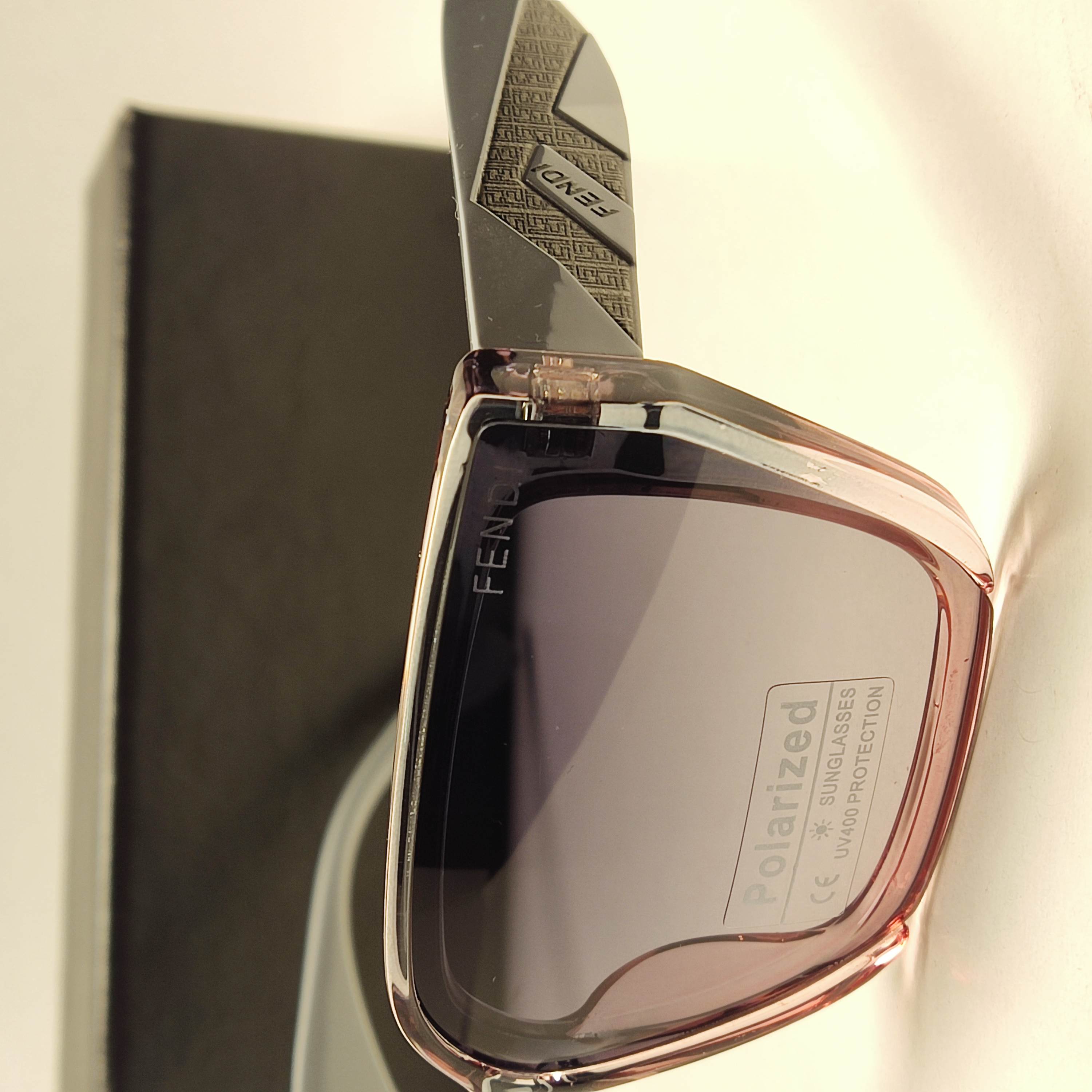 عینک آفتابی پلاریزه زنانه FENDI کد 88067