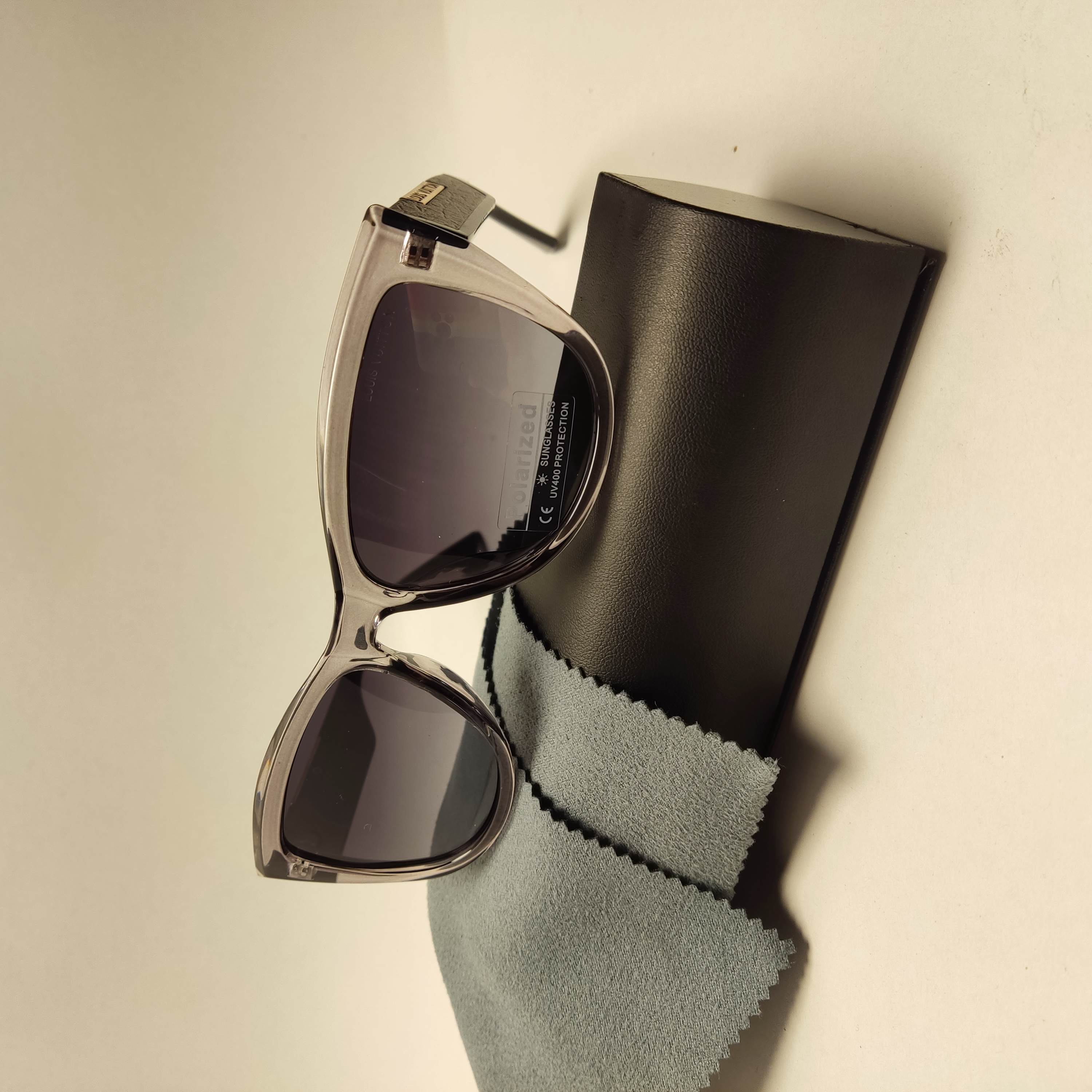 عینک آفتابی پلاریزه زنانه LOUIS VUITTON کد 88001