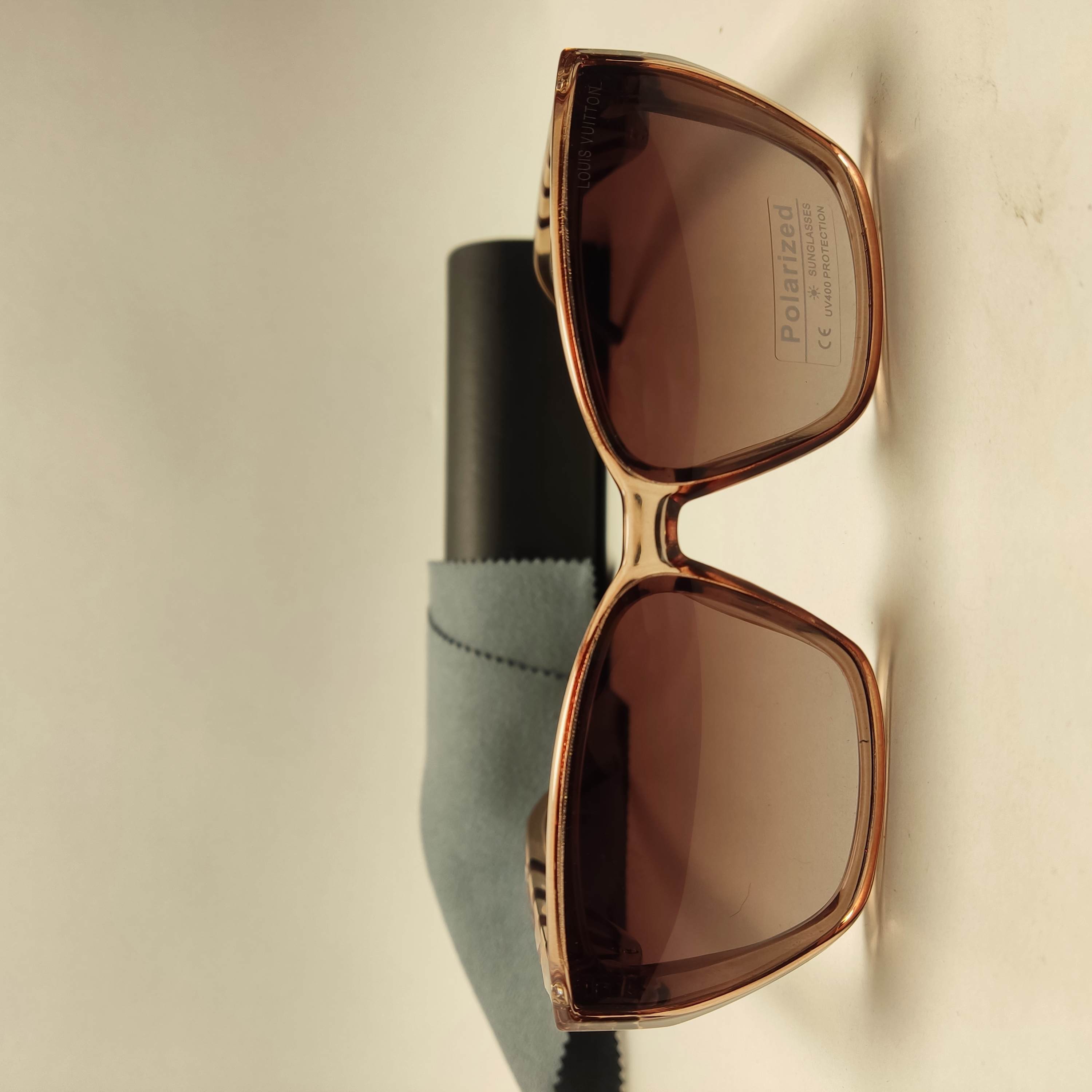 عینک آفتابی پلاریزه زنانه LOUIS VUITTON کد 88078
