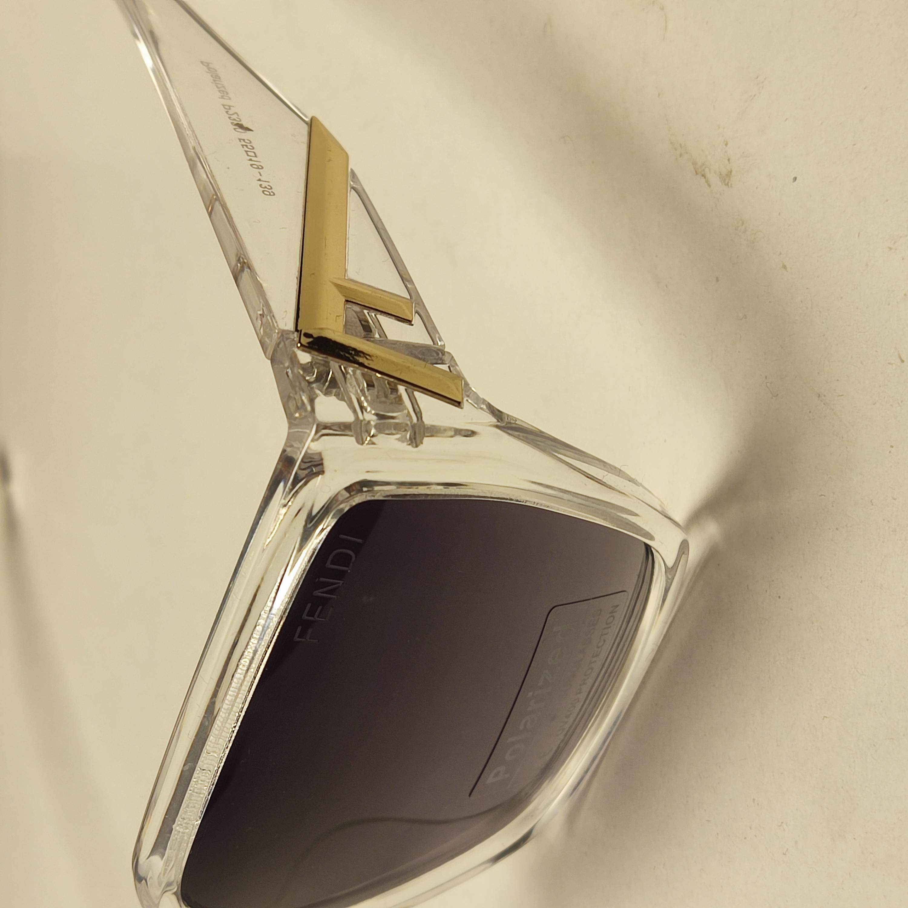 عینک آفتابی پلاریزه زنانه FENDI کد 2320