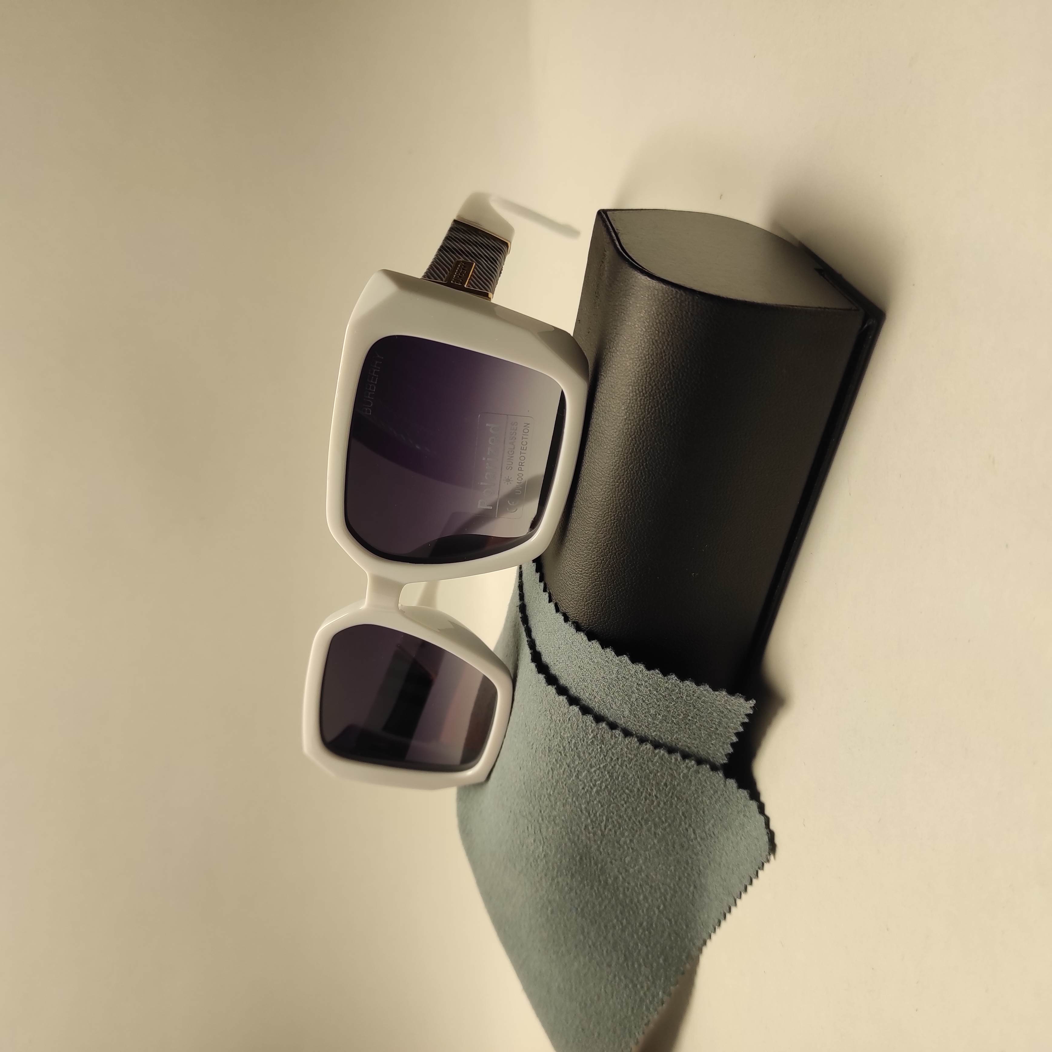 عینک آفتابی پلاریزه زنانه BURBERRY کد 8905