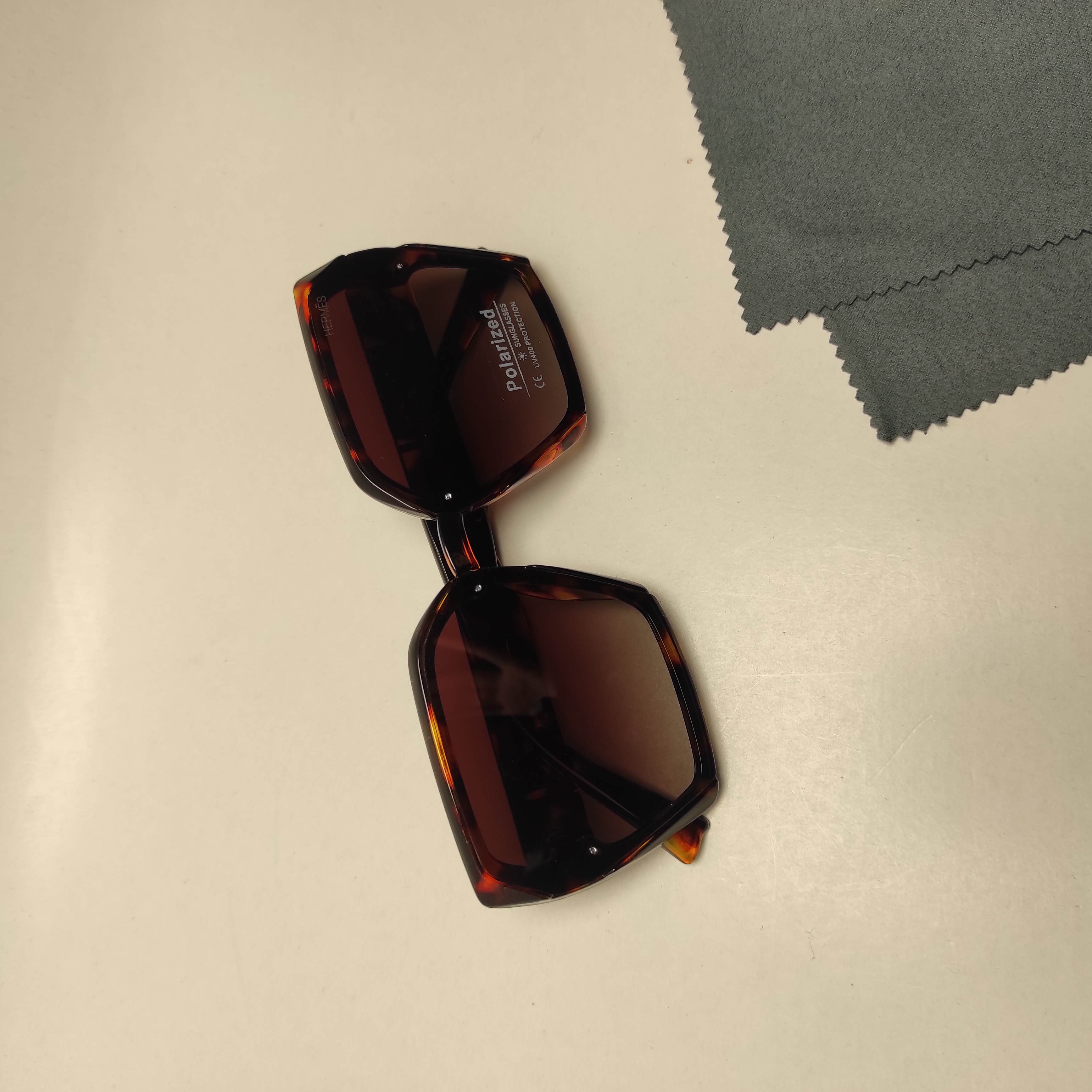 عینک آفتابی پلاریزه زنانه HERMES کد 58033