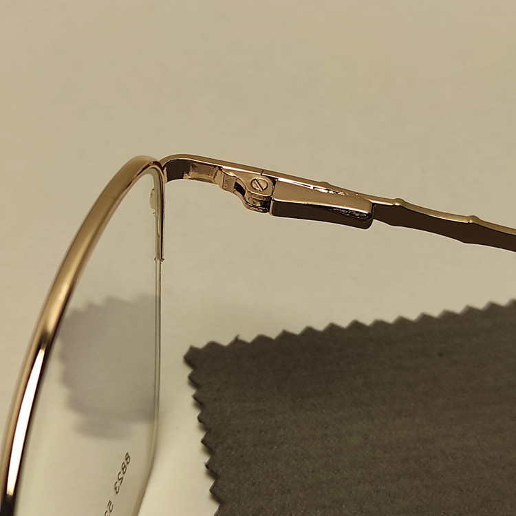 عینک طبی زنانه فلزی پد یک تیکه برند GUCCI کد 8823