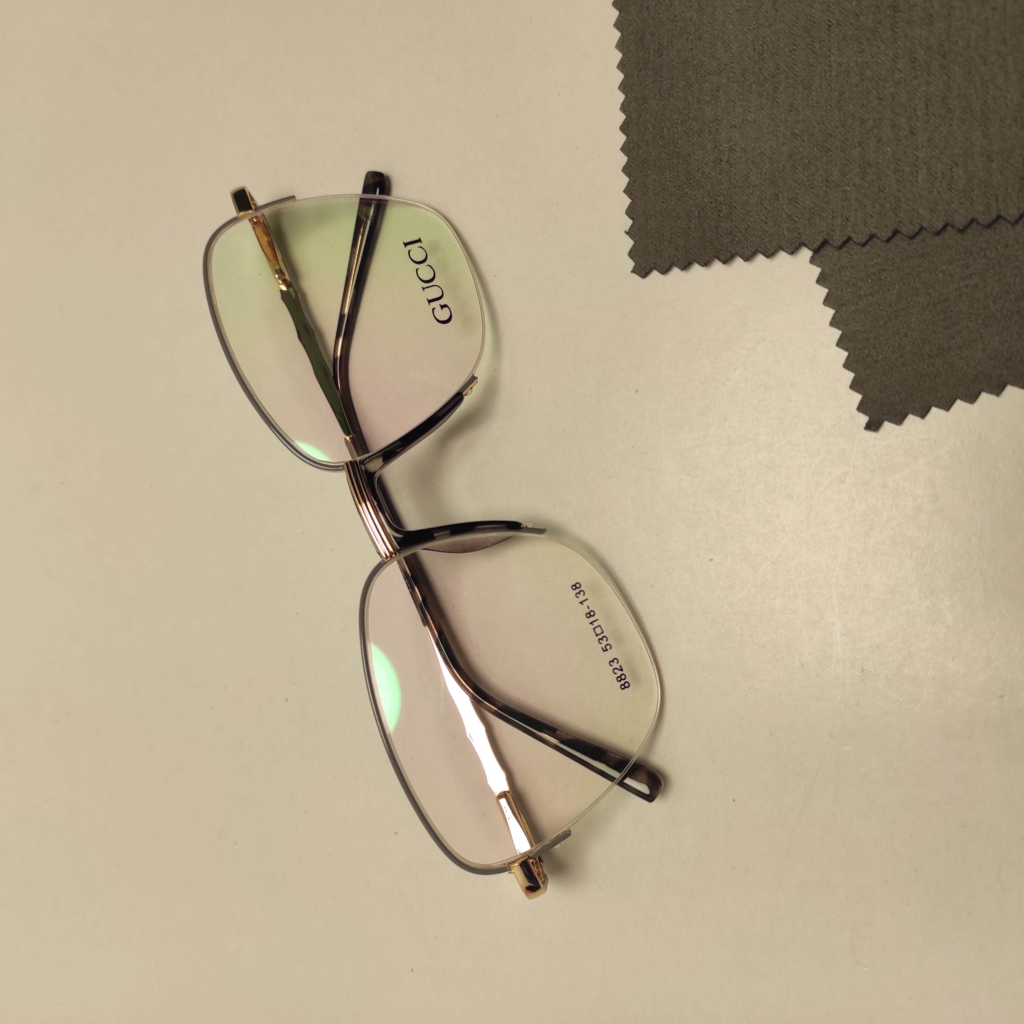 عینک طبی زنانه فلزی پد یک تیکه برند GUCCI کد 8823