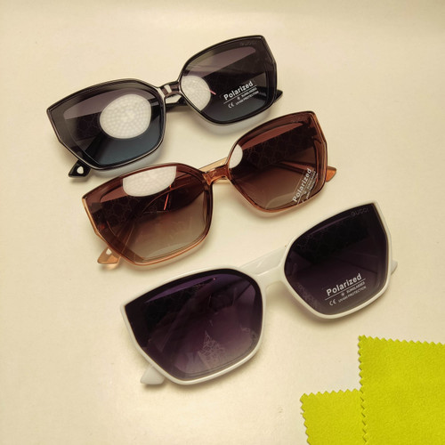 عینک افتابی پلاریزه زنانه برند Gucci کد 8949
