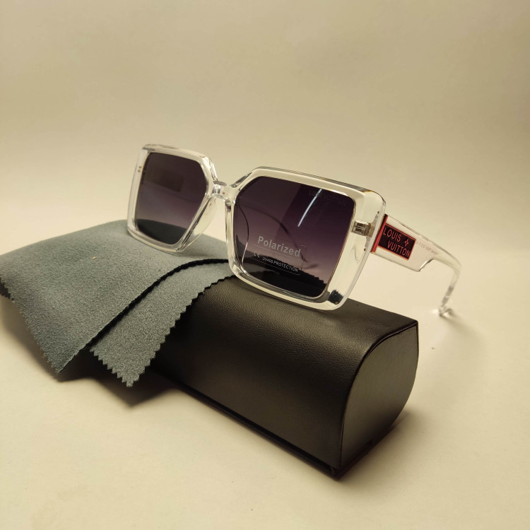 عینک افتابی زنانه پلاریزه برند LOUIS VUITTON کد 8955