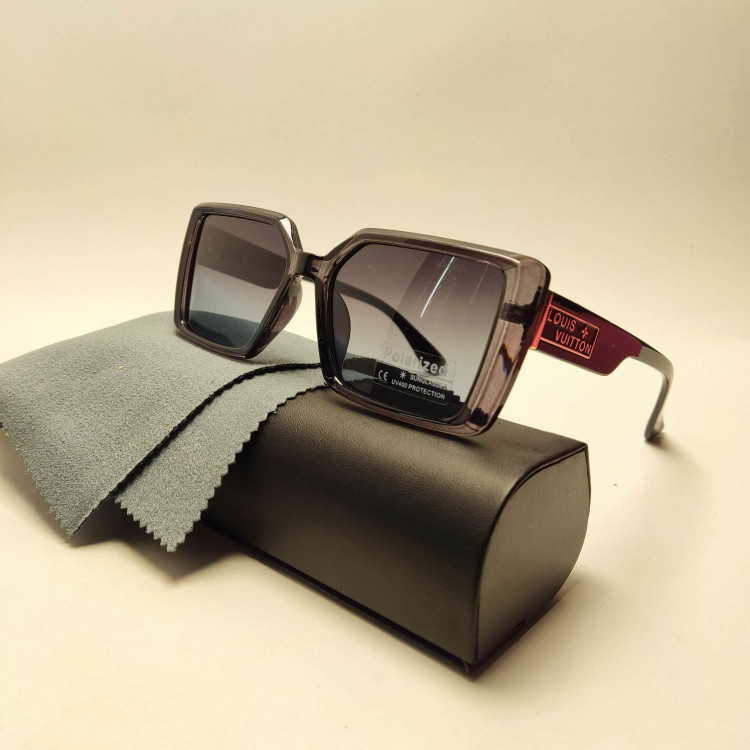 عینک افتابی زنانه پلاریزه برند LOUIS VUITTON کد 8955