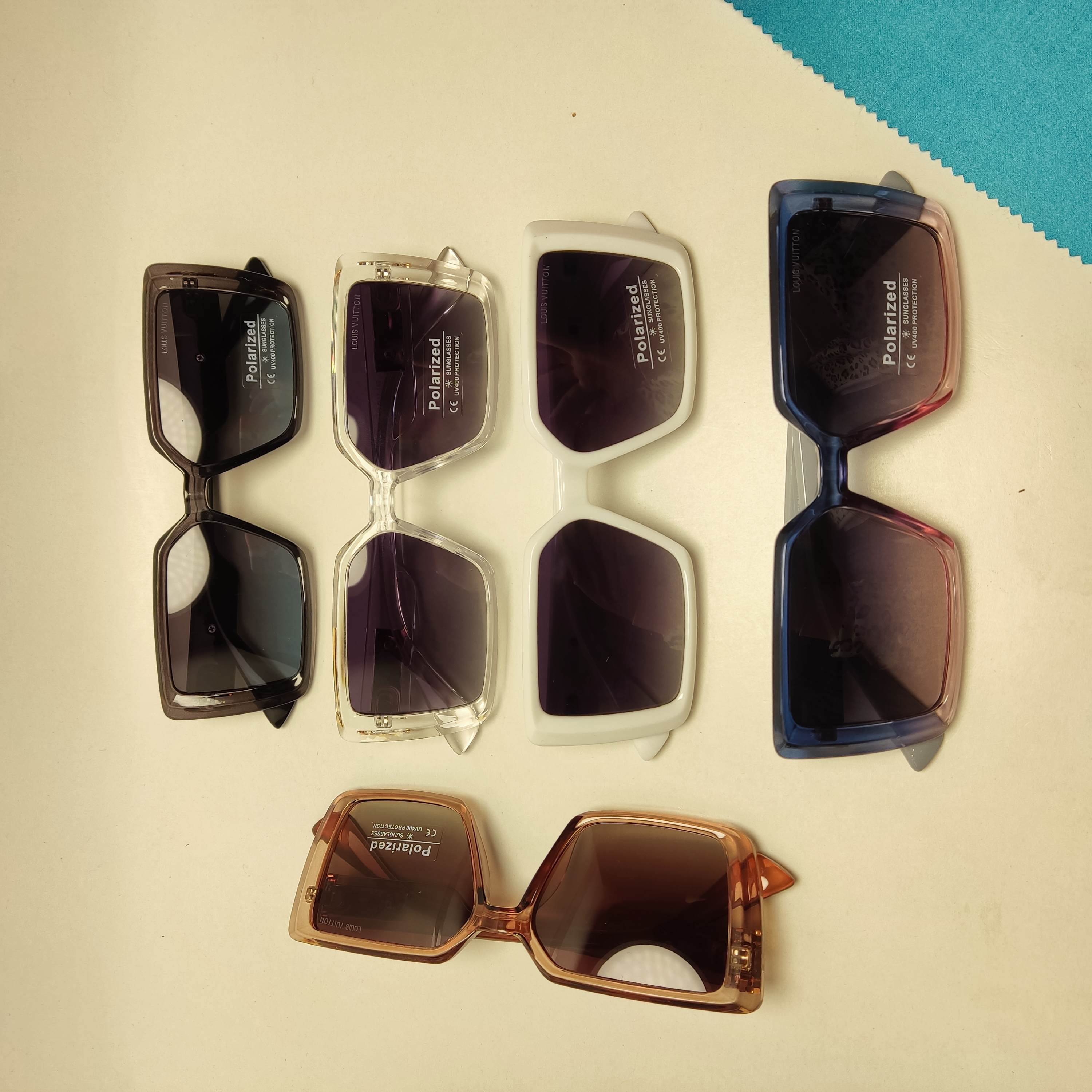 عینک افتابی زنانه پلاریزه برند LOUIS VUITTON کد 8955
