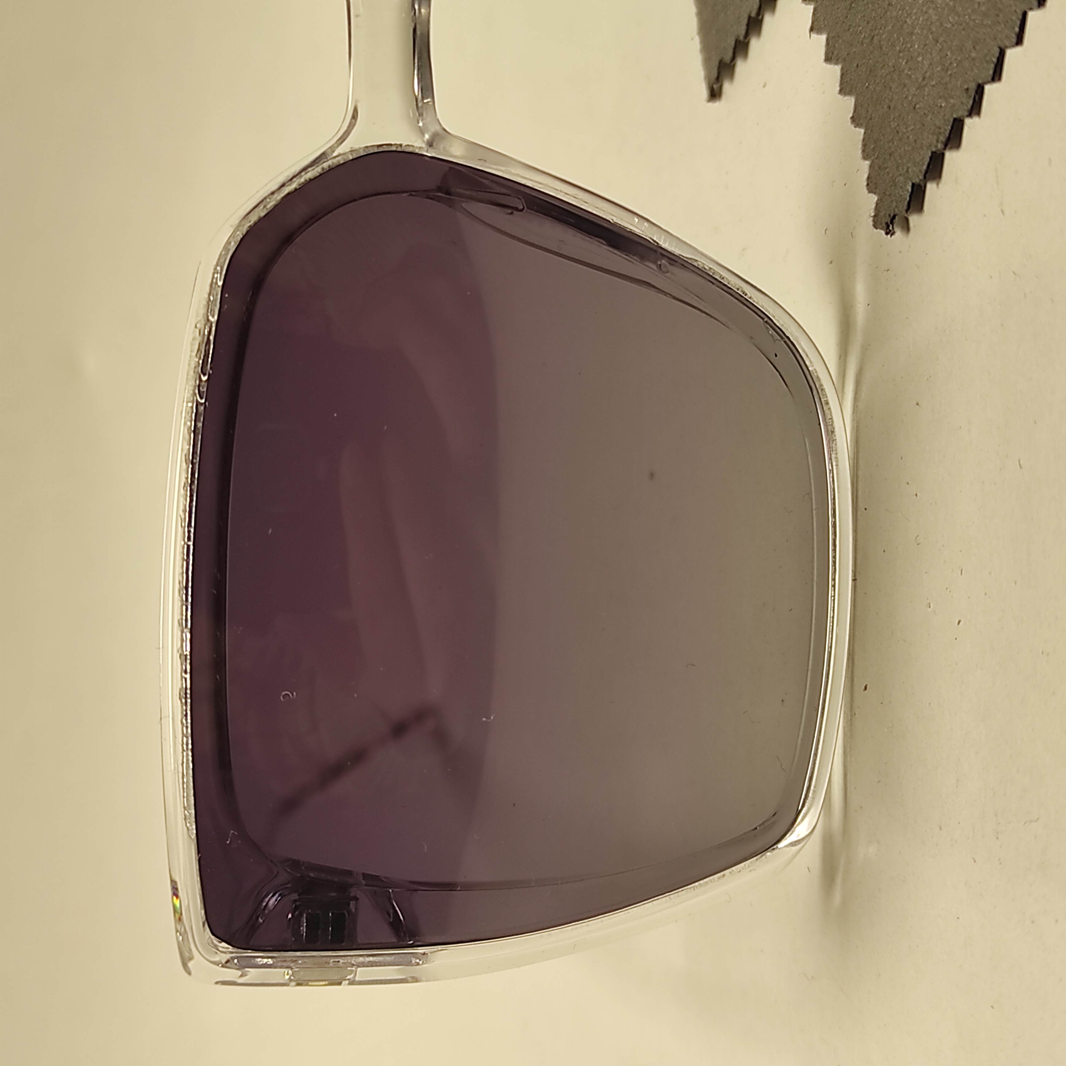 عینک آفتابی زنانه پلاریزه برند CHANEL کد 8806