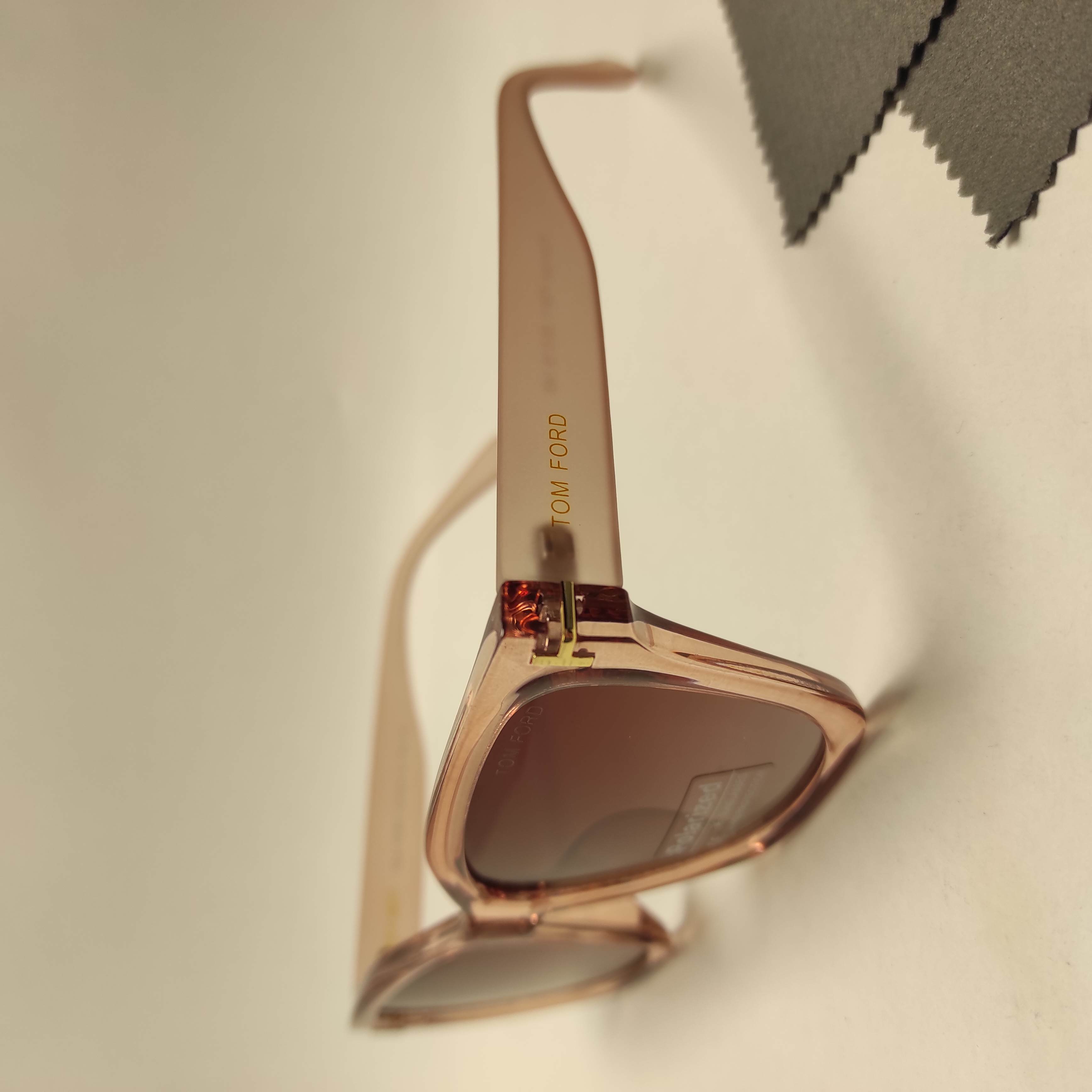 عینک آفتابی پلاریزه زنانه TOM FORD کد 8911