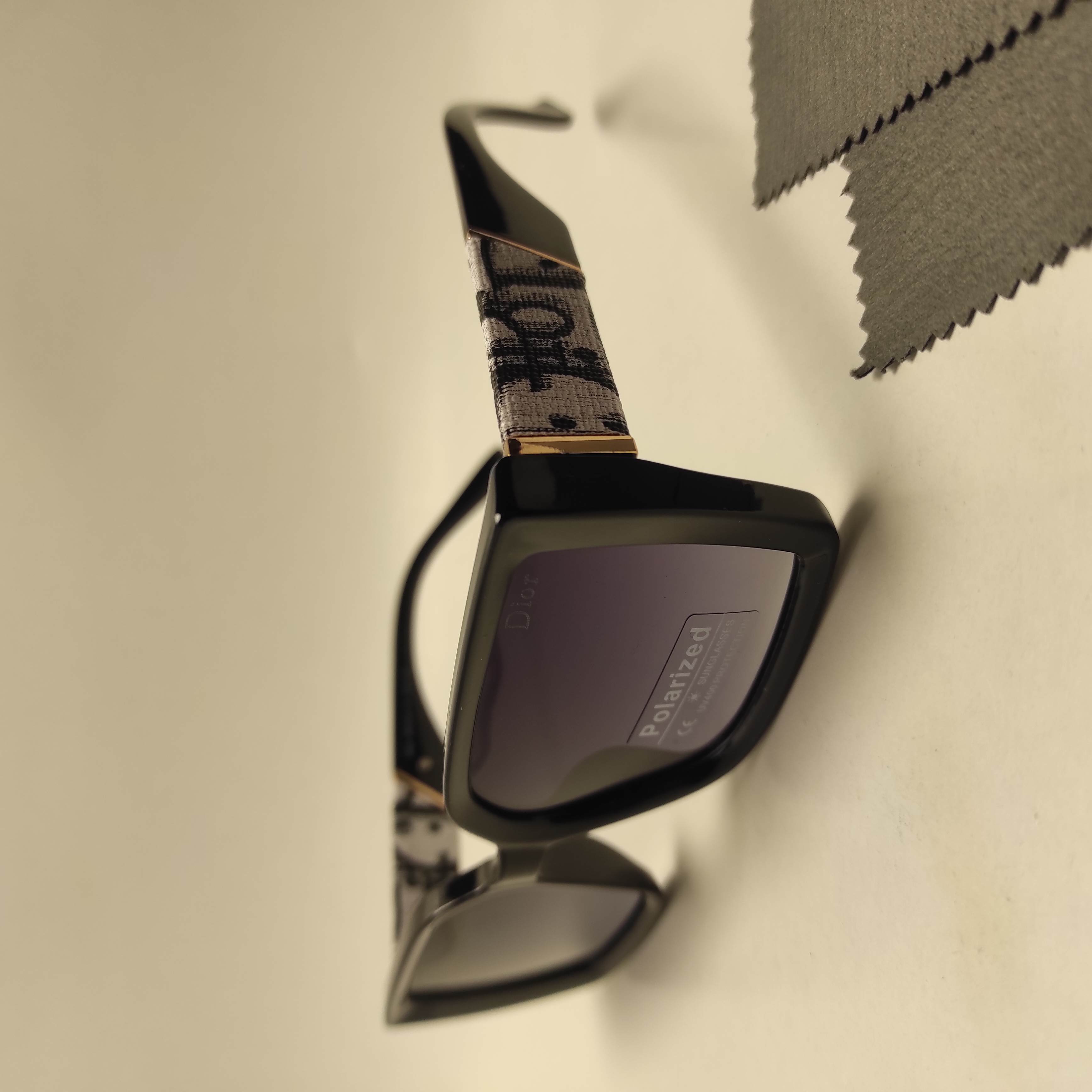 عینک آفتابی پلاریزه زنانه DIOR کد 8950