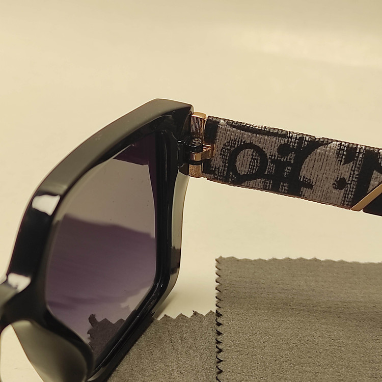 عینک آفتابی پلاریزه زنانه DIOR کد 8950