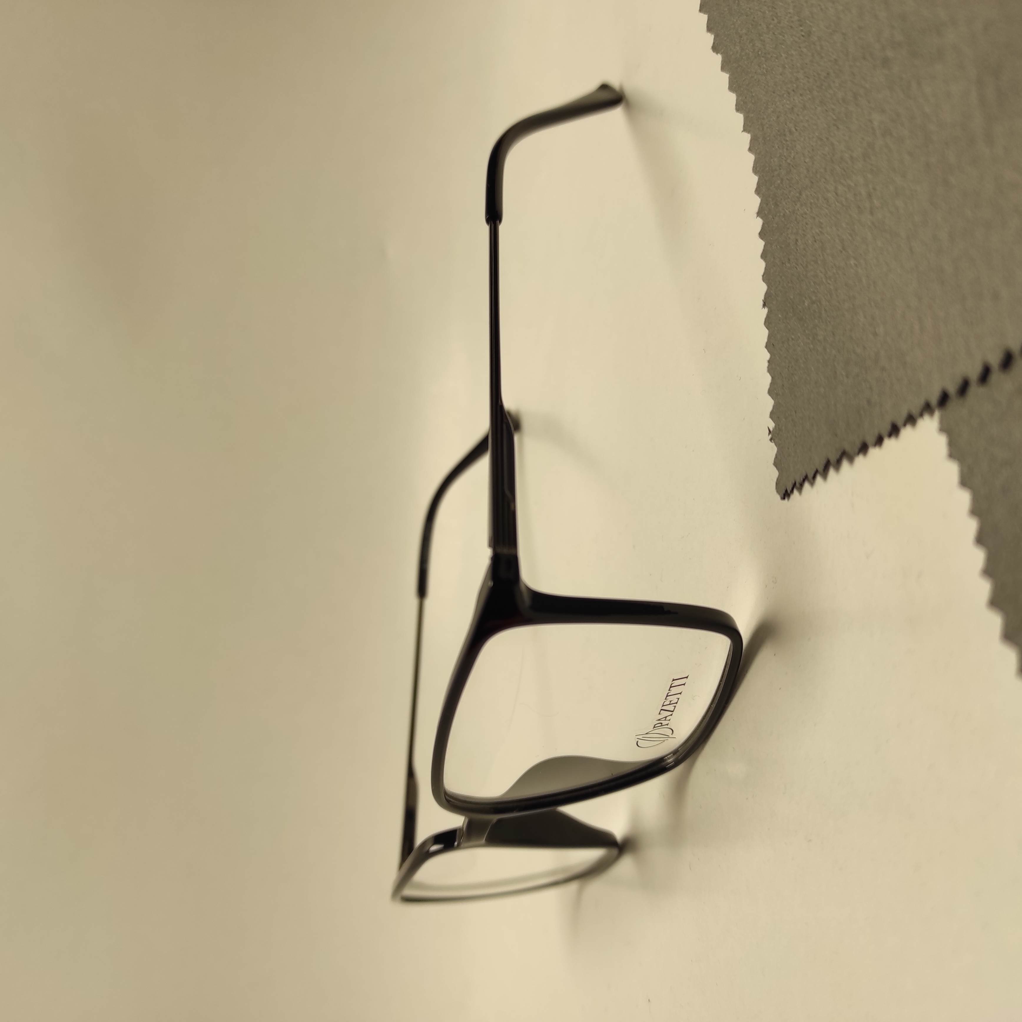 عینک طبی مردانه PAZETTI کد T918