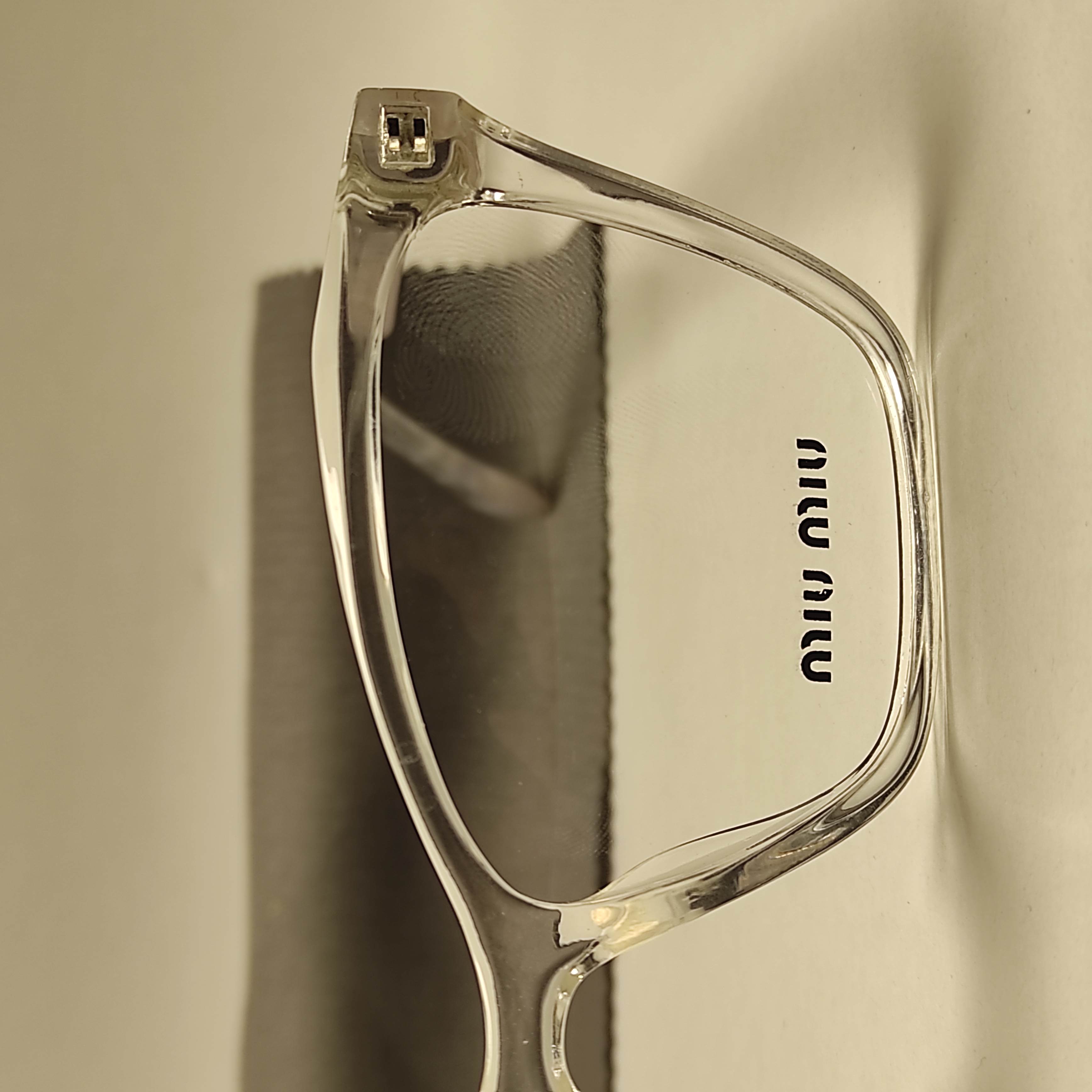 عینک طبی زنانه دسته سیم MIU MIU کد 81908