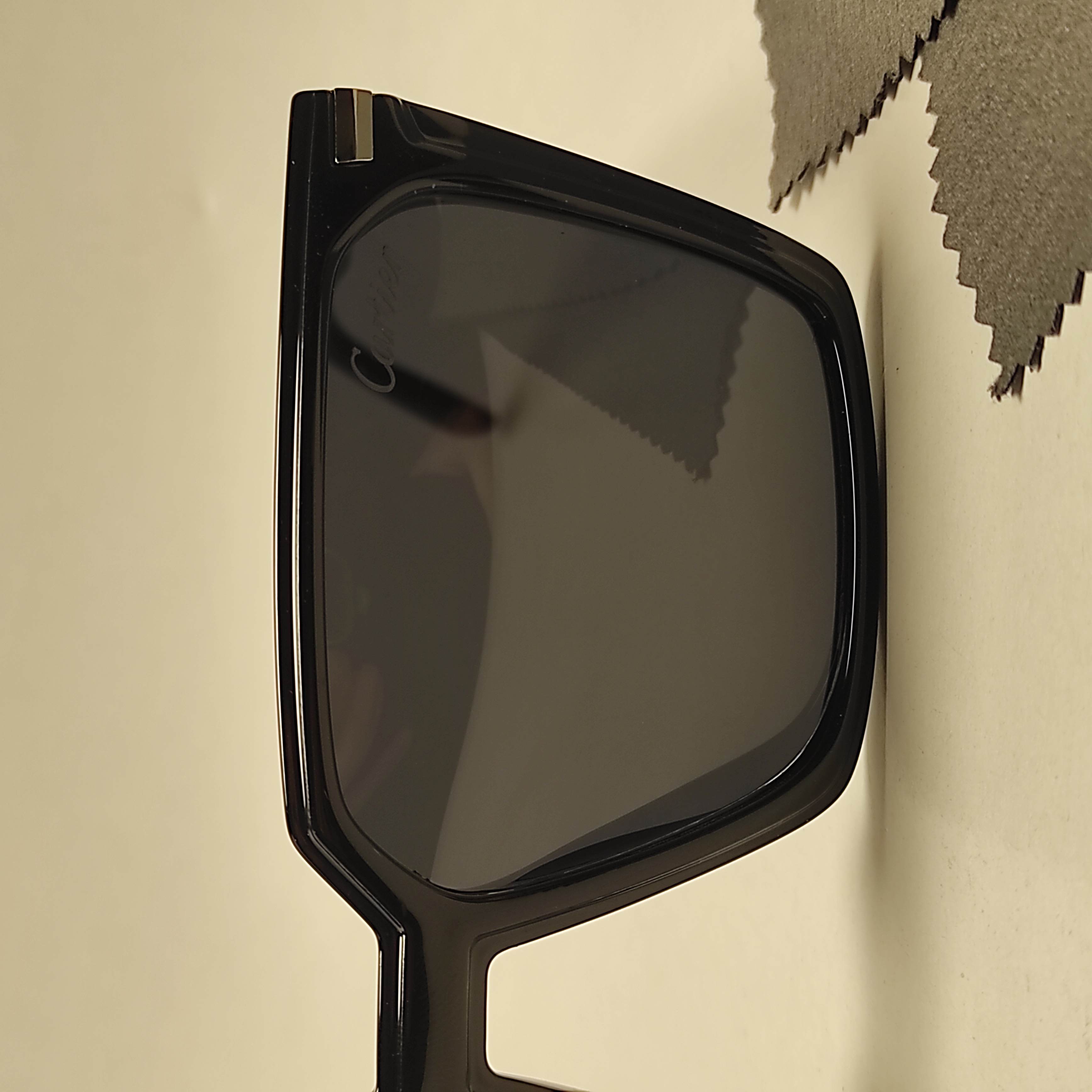 عینک آفتابی دسته چوب CARTIER مردانه کد 2523