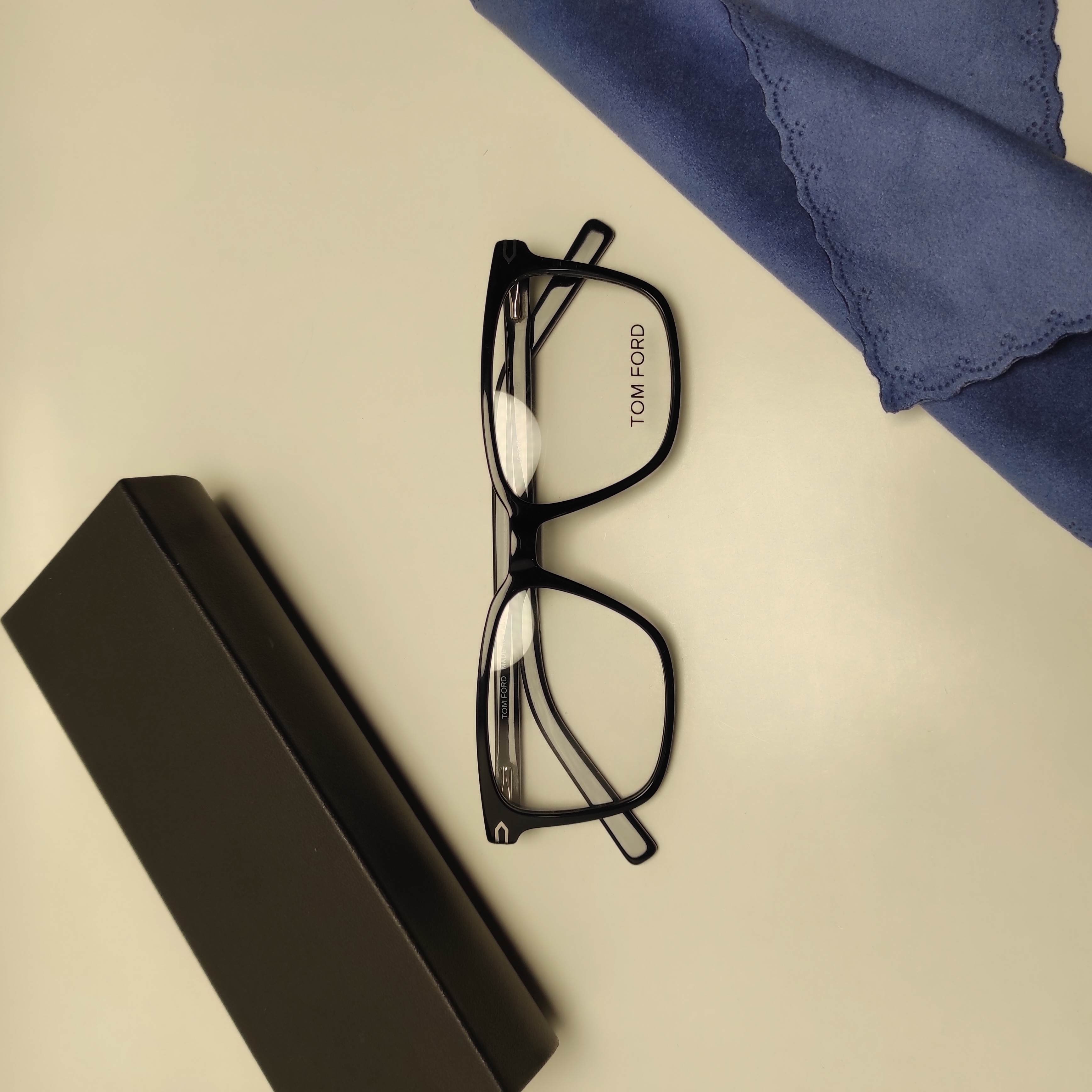 عینک کائوچو طبی اسیتیت TOM FORD کد 2648