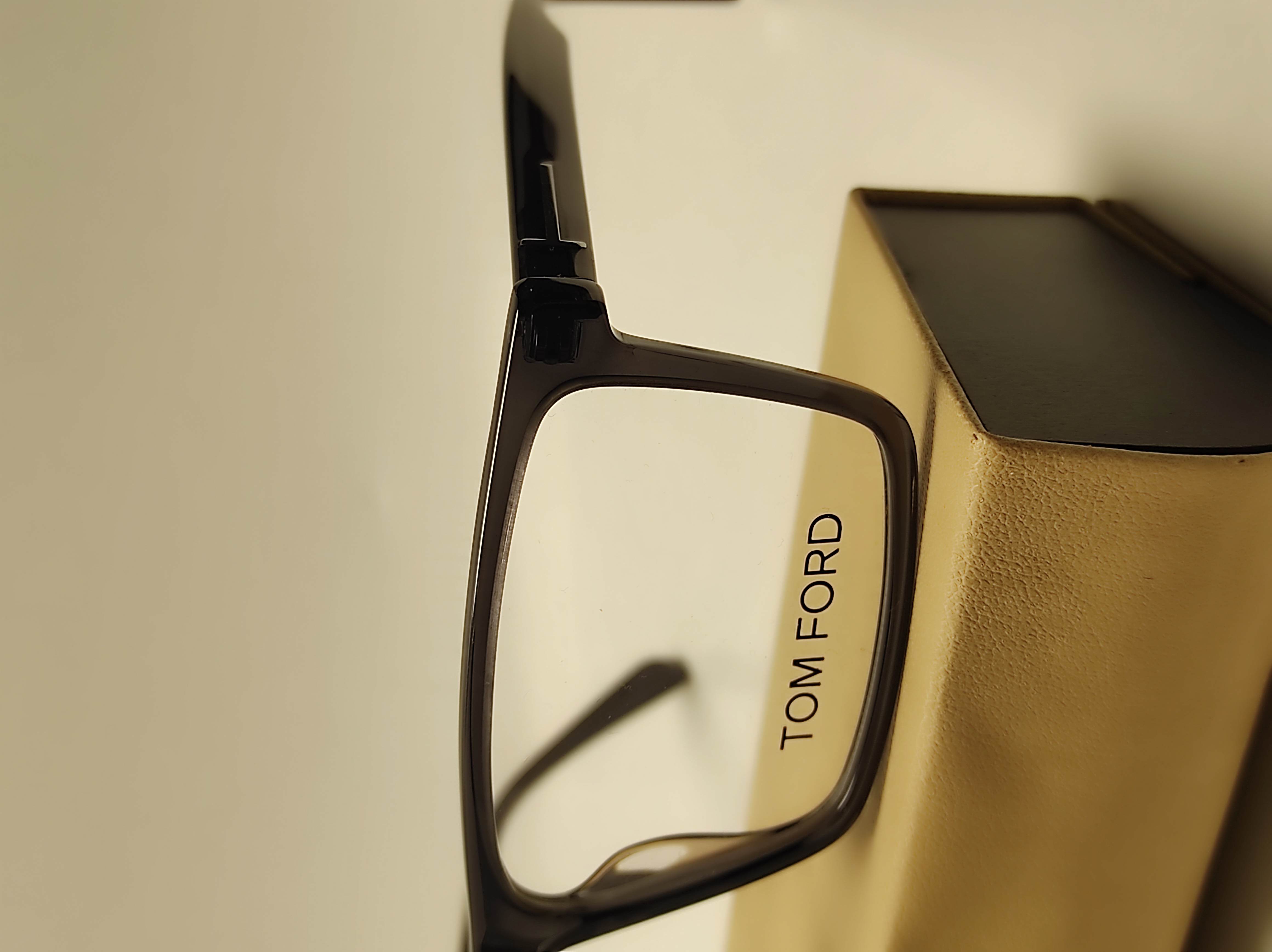 عینک طبی کائوچو TOM FORD کد 2701