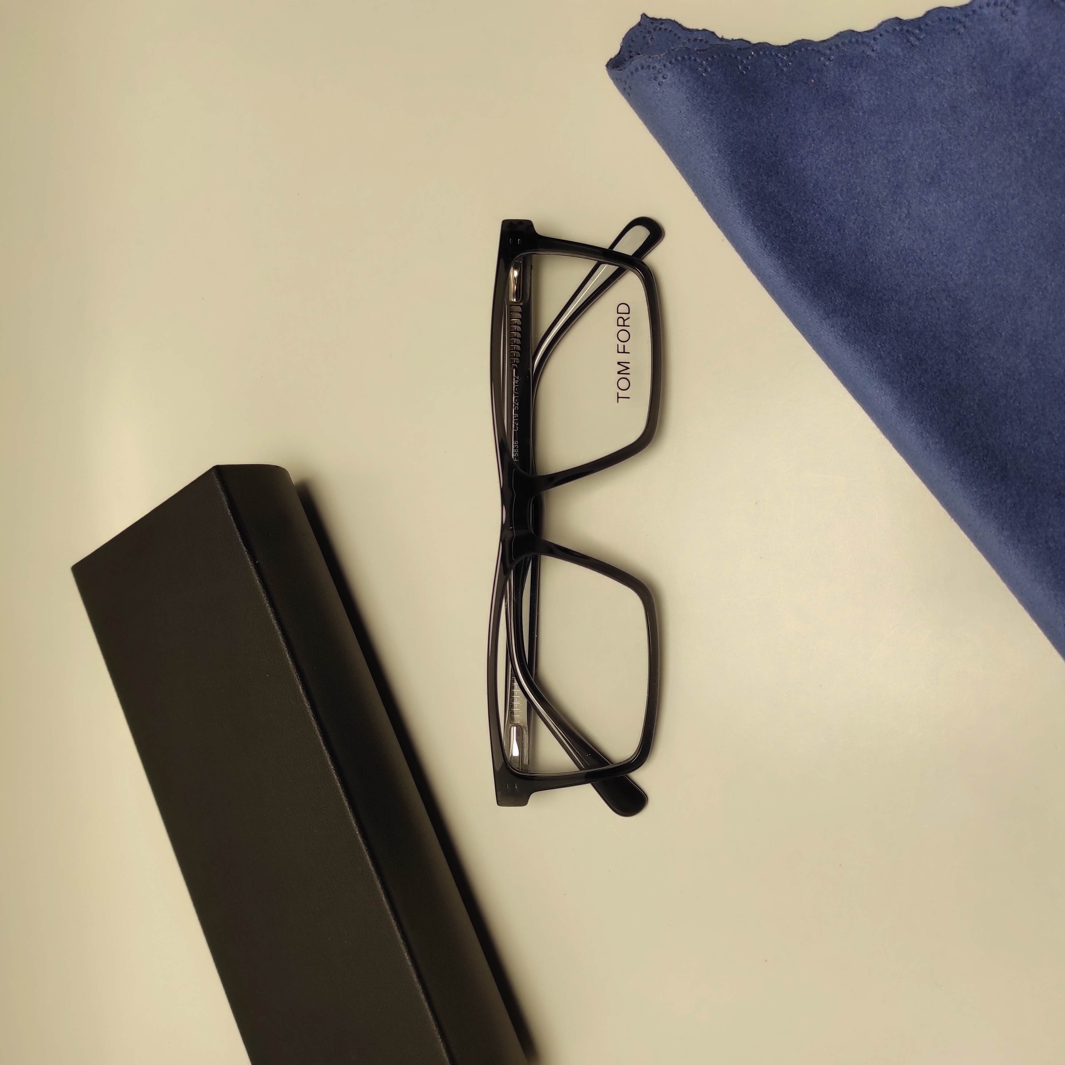 عینک طبی کائوچو TOM FORD کد 2701