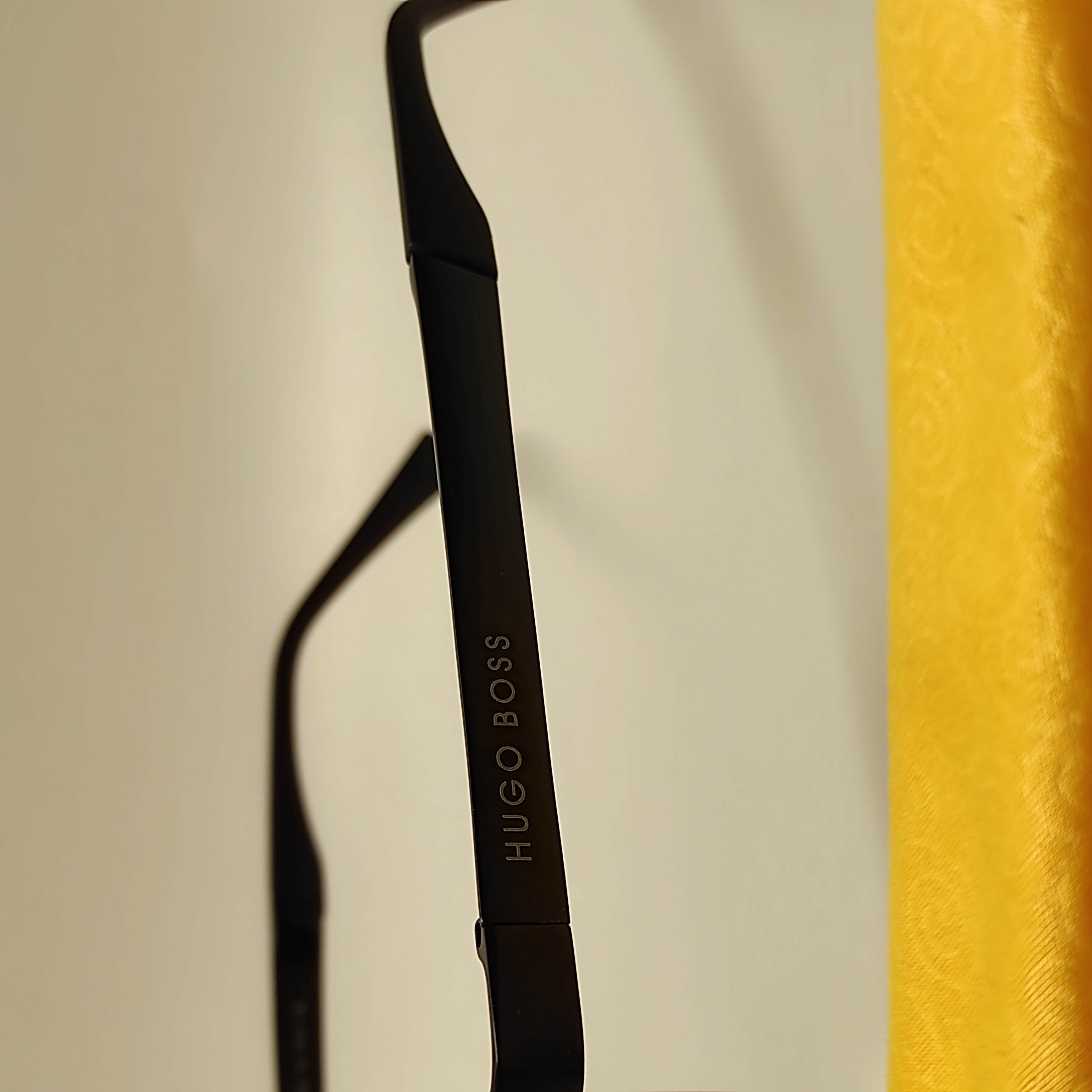 عینک آفتابی مردانه فلزی HUGO BOSS کد 24306