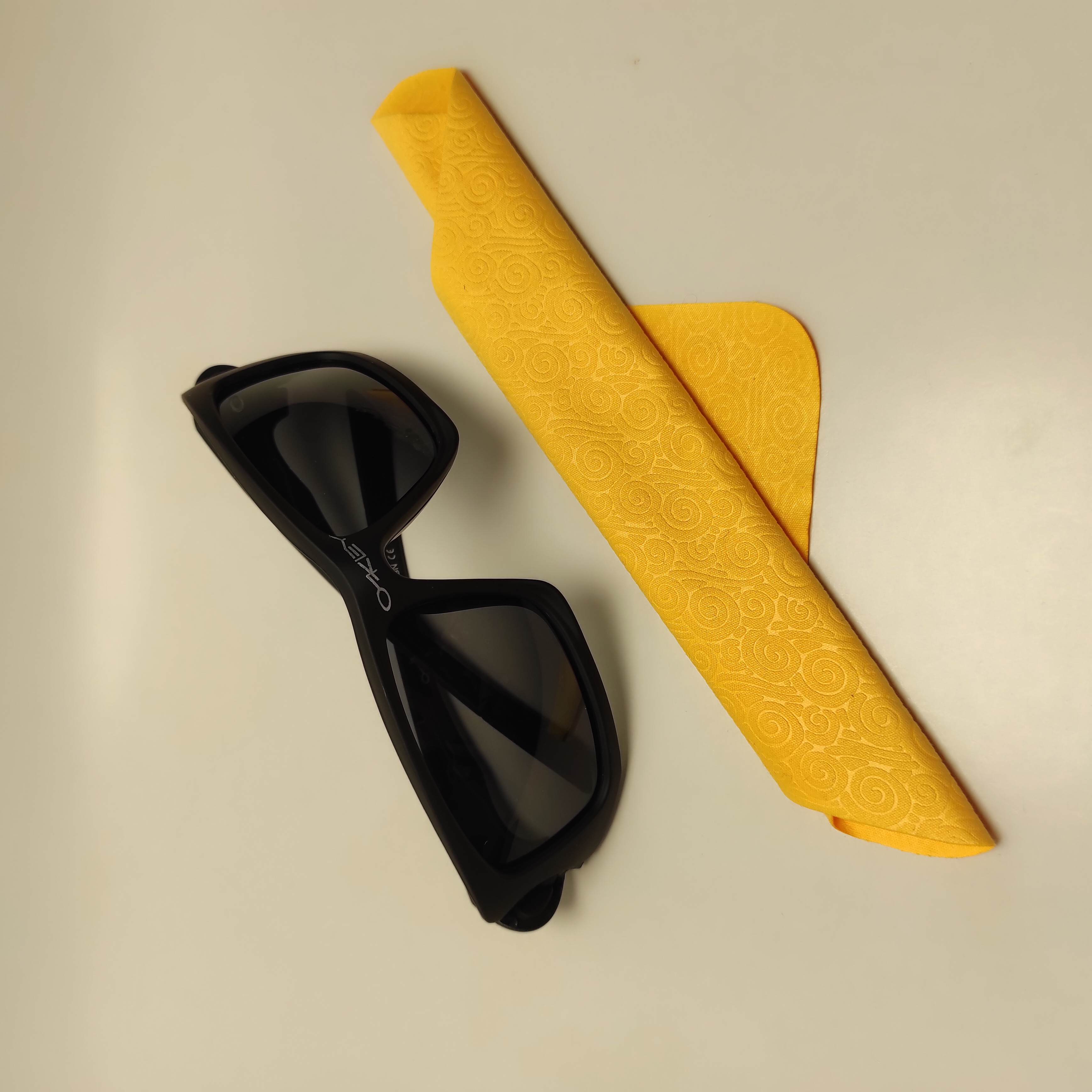 عینک آفتابی بیس دار ورزشی OAKLEY کد 7023
