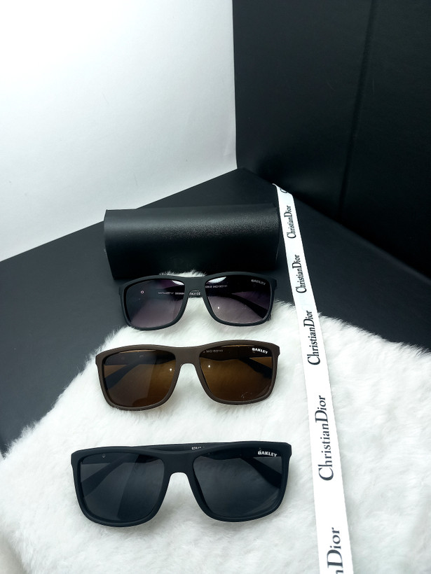 عینک آفتابی ورزشی اوکلی oakley مدل82842