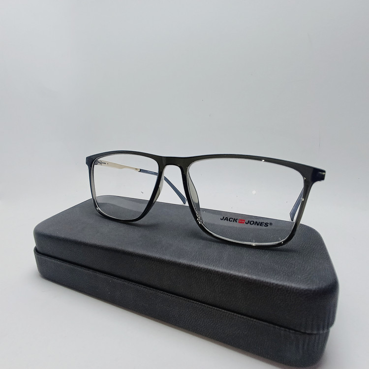 عینک طبی کائوچو TR90مدلJACE-JONESمدلTR8809