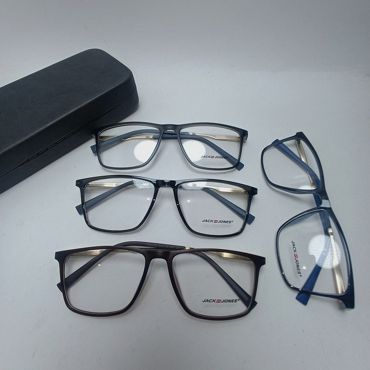 عینک طبی کائوچو TR90مدلJACE-JONESمدلTR8809